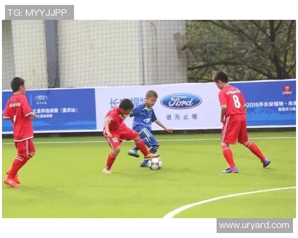 推图社足球明星助力青少年足球发展共创美好未来